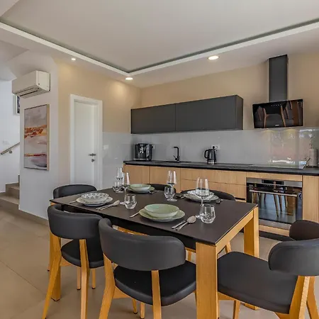 Stunning In Holiday home Pula